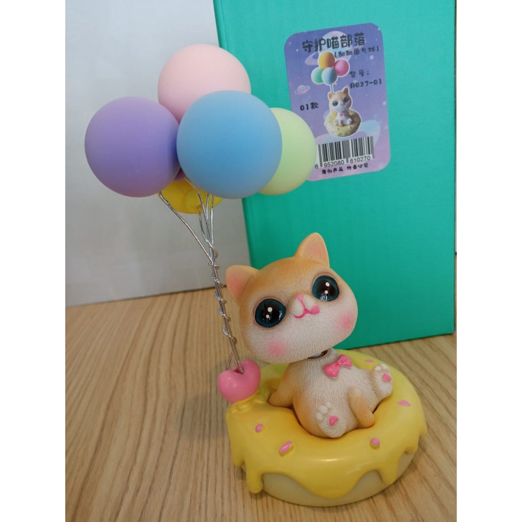 Pajangan Mobil Bobble Head Kucing Dengan Balon Pajangan Meja