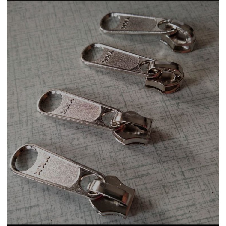 Kepala Resleting Jaket YEE Kasar