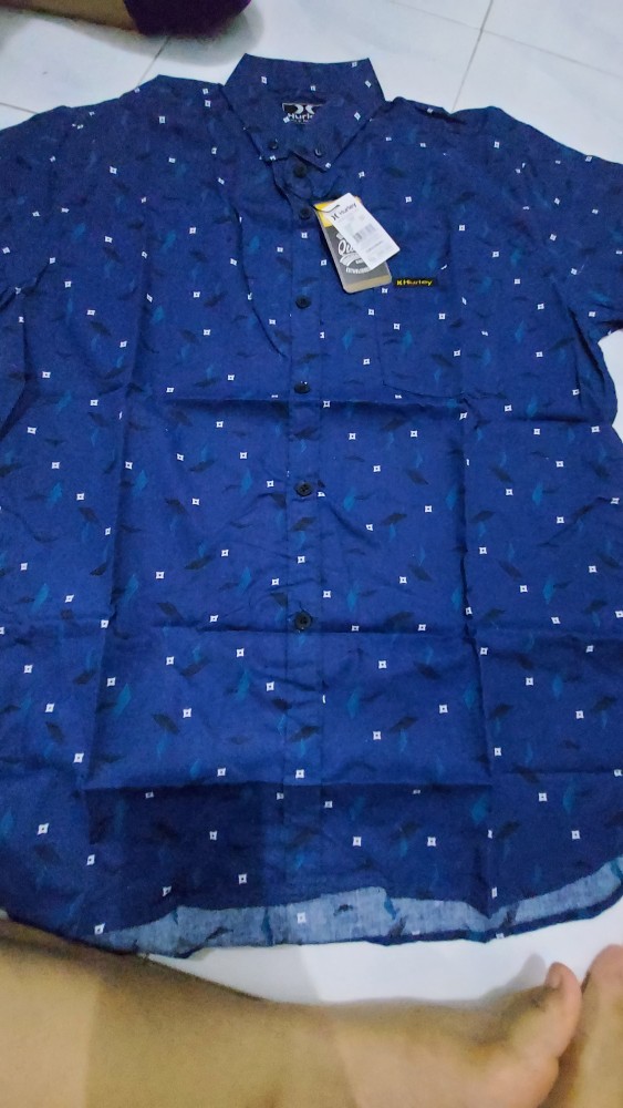 Kemeja Pria Lengan Pendek Motif