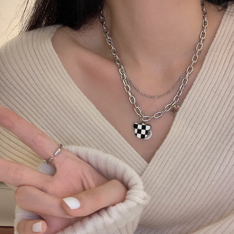 Double-layer bear papan catur plaid sweater aksesoris in trendy hip-hop sweater chain wanita musim g