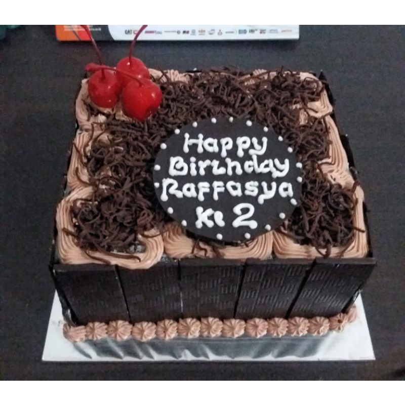 

Kue Ultah Black Forest