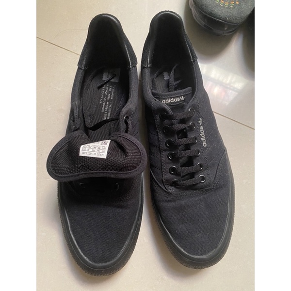 Ori sepatu Adidas cowok preloved