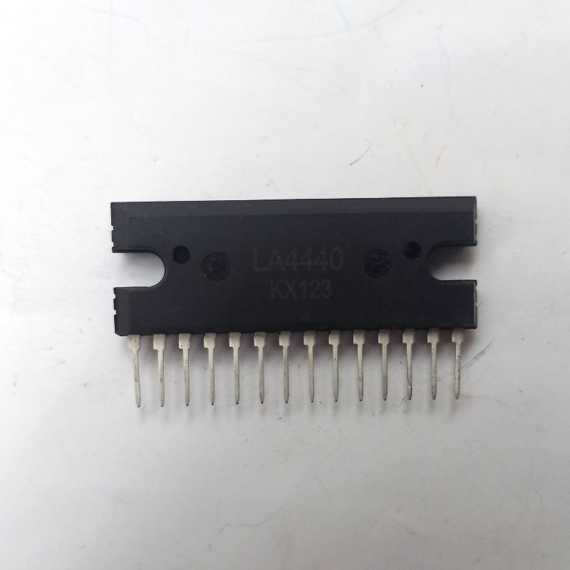 IC LA4440 LA 4440