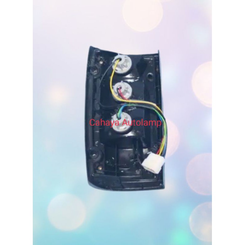 Stop Lamp Assy Kijang Grand Tahun 1992 , 1993 , 1994 , 1995 , 1996 Kanan kiri sepasang