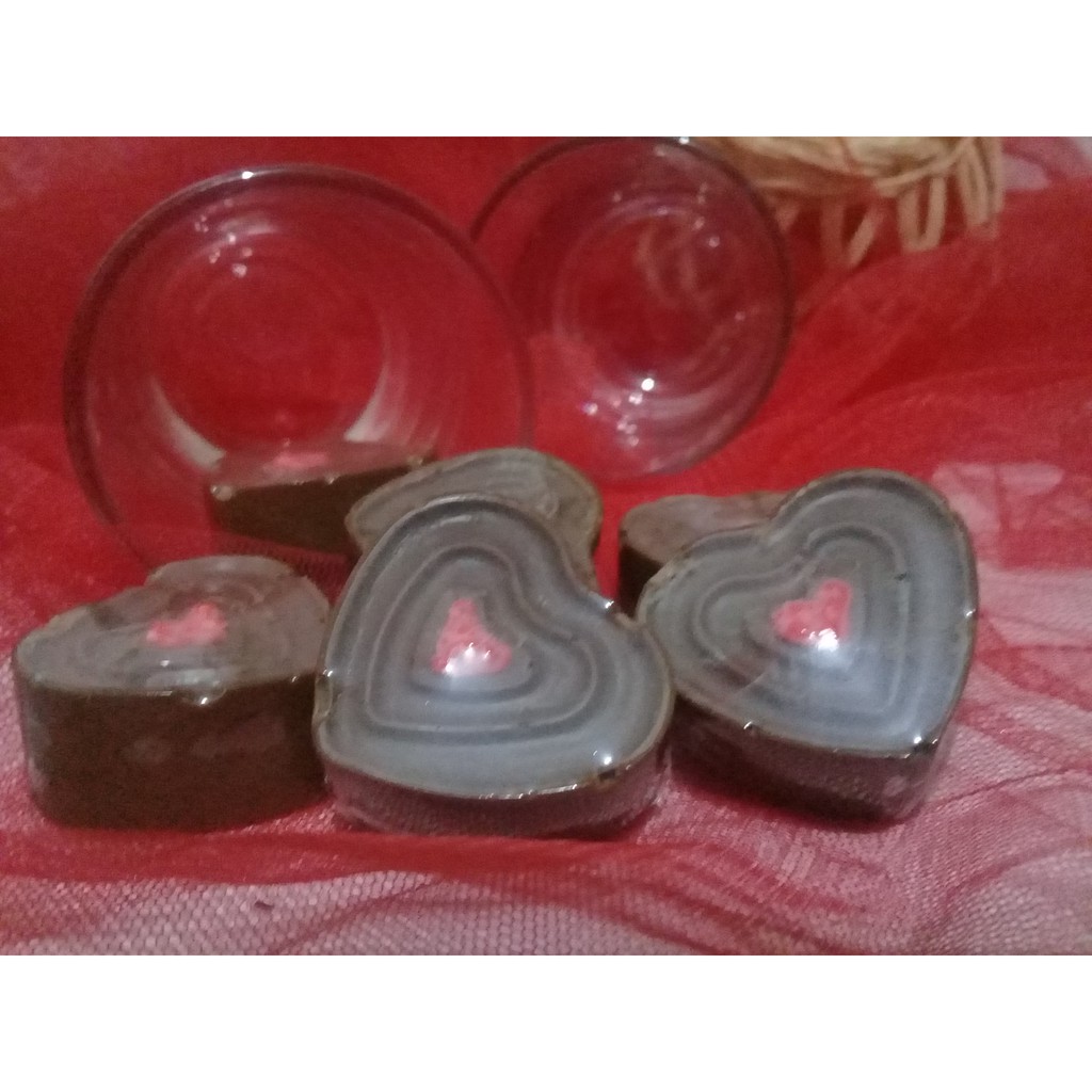

Cokelat Isi Bentuk Love