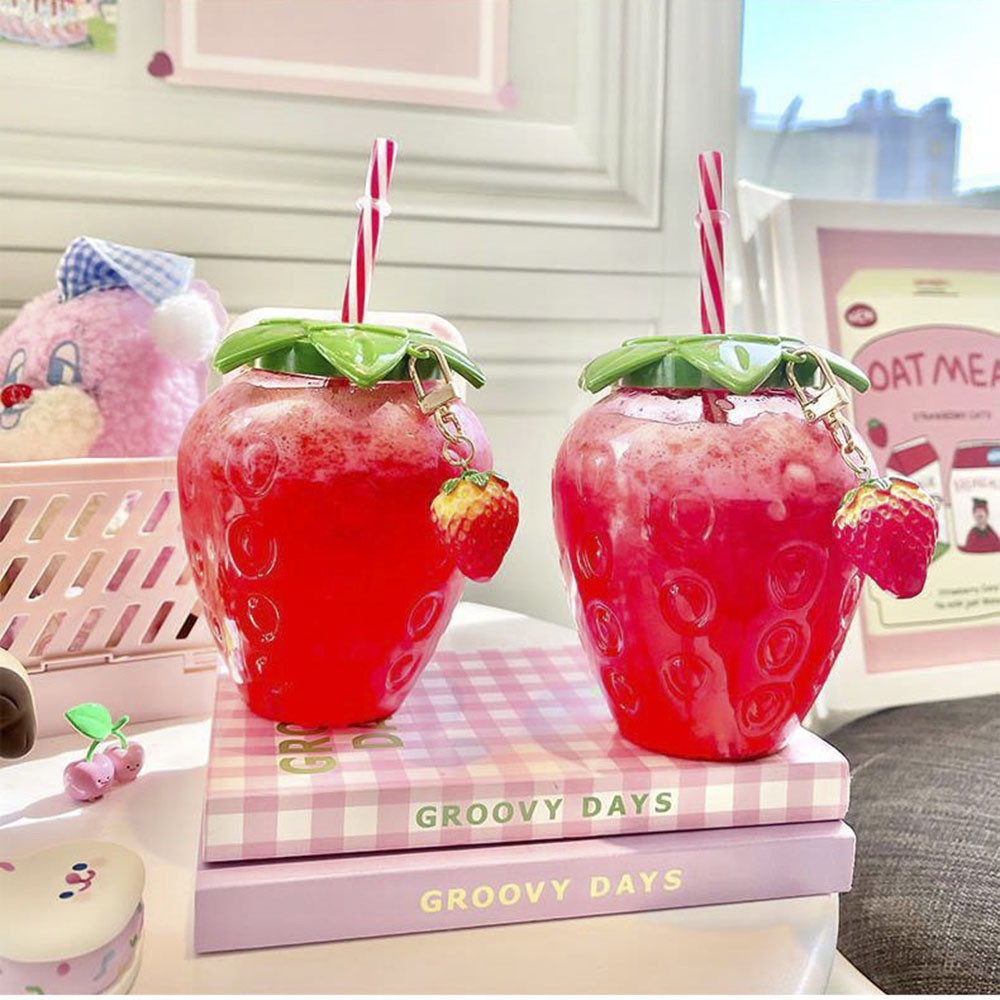 500ml Ins Strawberry Straw Plastic Cup | Gadis Lucu dengan Aksesoris Botol Air Cangkir Teh Susu Siswa