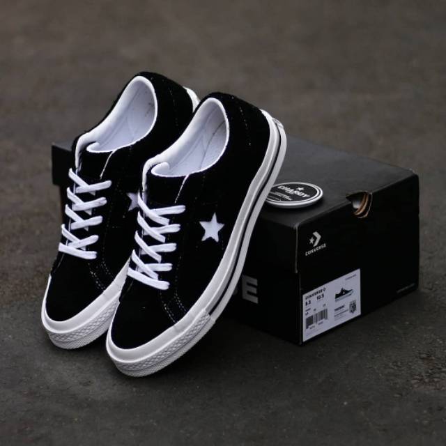 CONVERSE ONE STAR OX SUEDE BLACK WHITE 