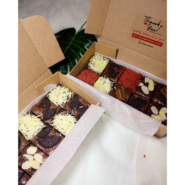 

Fudgy Brownies Original Sekat (Medium) - Joy The Bites