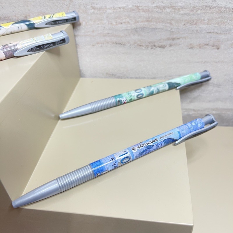 Pulpen Souvenir Korea Selatan isi 4