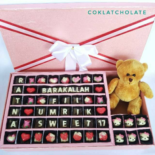 

EXTRA BIG KADO ULANG TAHUN ISI 54pcs COKLAT CHOLATE GRATIS BONEKA