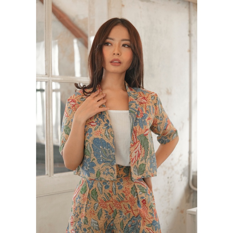 Kichi Batik Blazer Batik Harsana