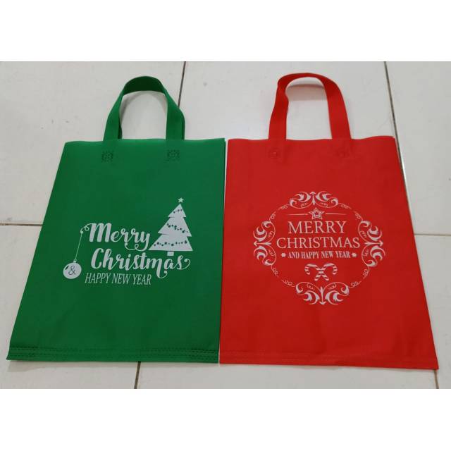 

Goodybag motif natal