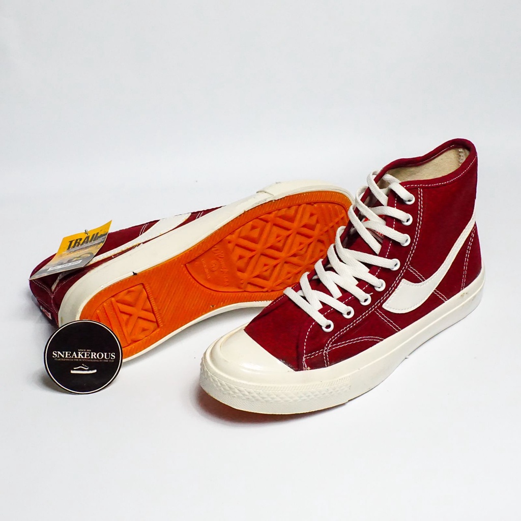 SEPATU TRAILL D COMPASS AOI HI MAROON BNIB