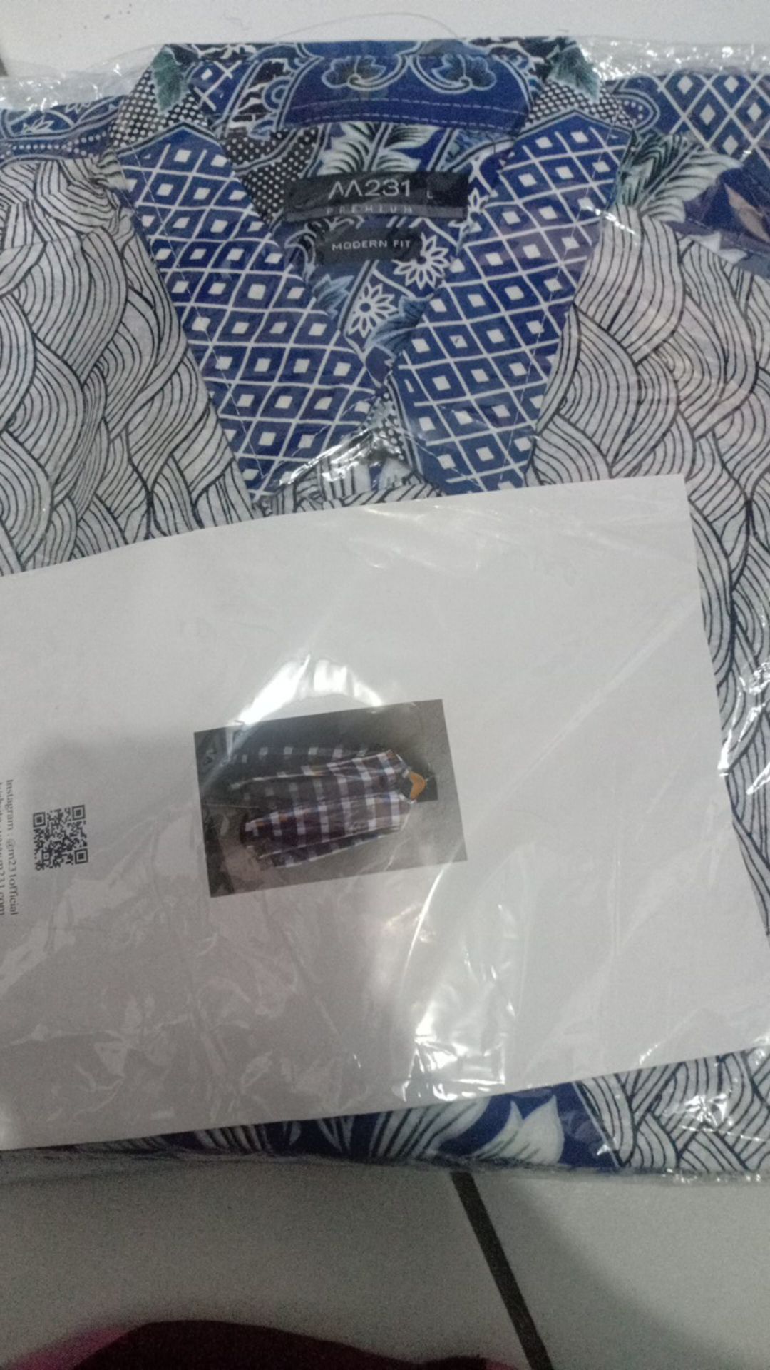 M231 Kemeja Pria Batik Panjang Biru 1722b