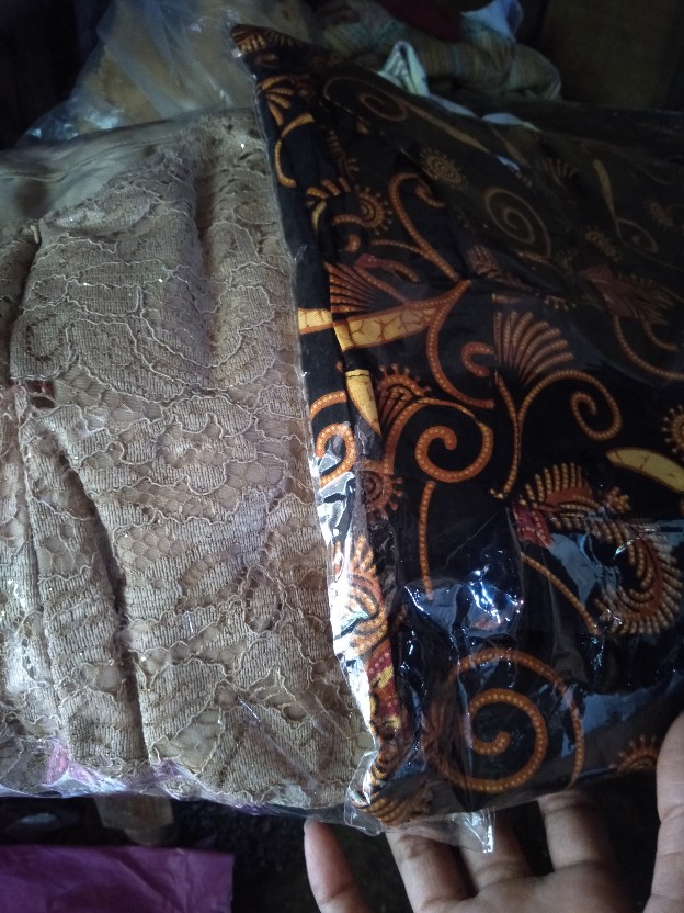 Maura Couple - Sania Ruffle Batik Couple Ori Ndoro Jowi Dnt Garansi Termurah Shopee Sarwenda Hayunda