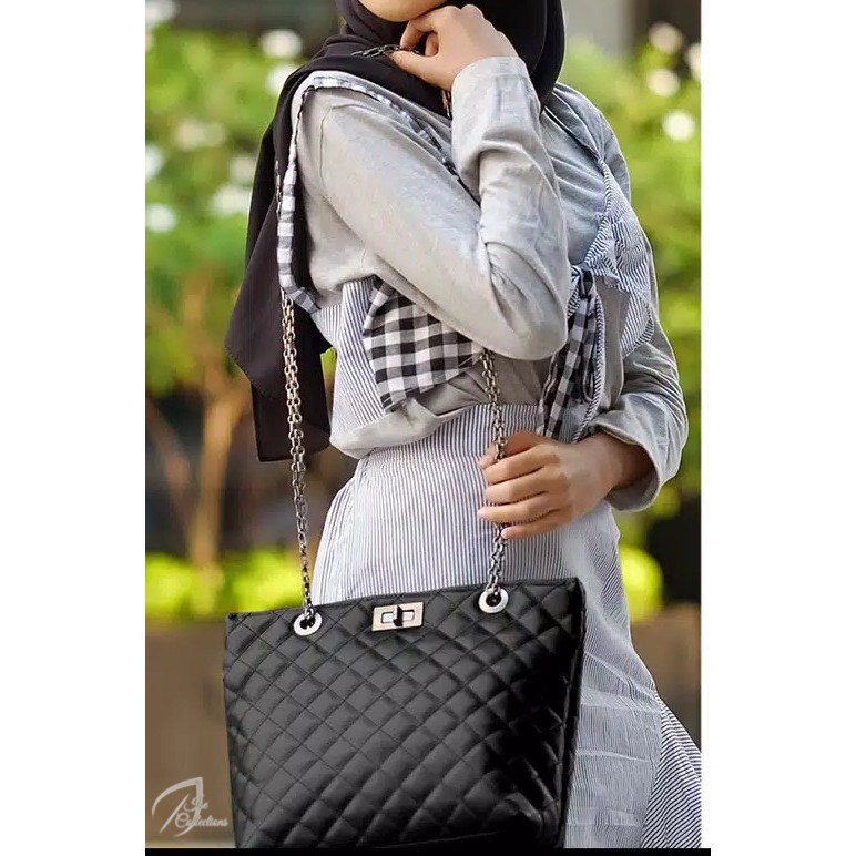 Tas Tote QUILTED ALMEERA Tote Bag Wanita Motif Jait-jait Tali Rantai Custom Vintage Style Korea