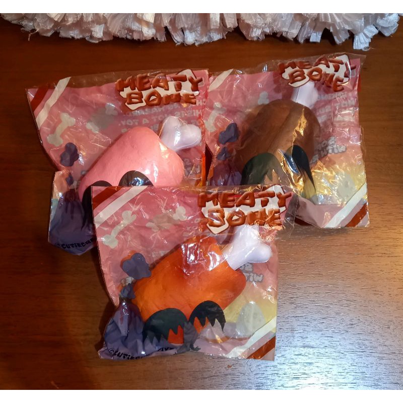 CUTIE CREATIVE MEATY BONE SQUISHY