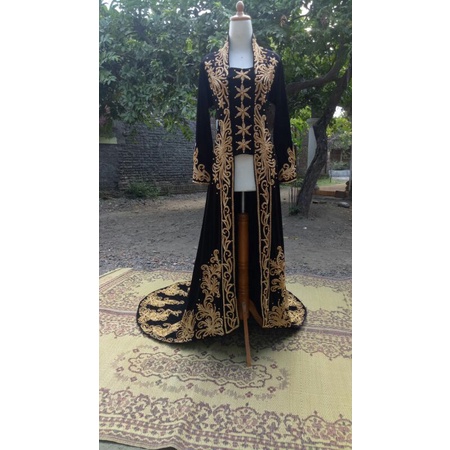 KebayaBludruKutuBaruModern