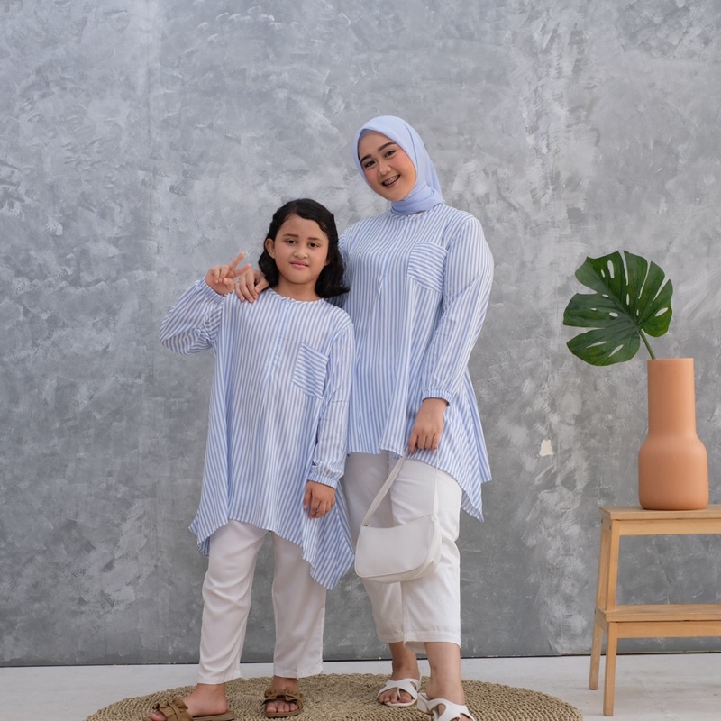 BAJU COUPLE BLOUSE IBU DAN ANAK ATASAN BAJU COUPLE IBU DAN ANAK STRIP BLUE