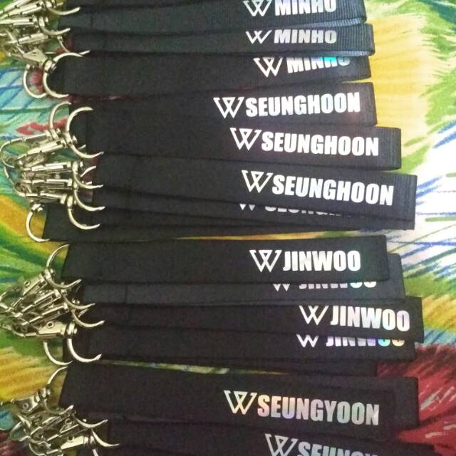 

Strap/Lanyard Hologram WINNER