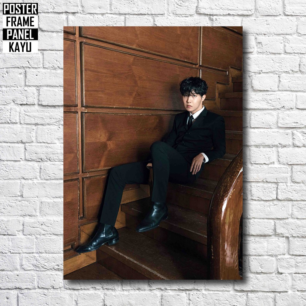 Poster BTS J Hope WSJ Magazine Frame Kayu Solid A4 JHP116