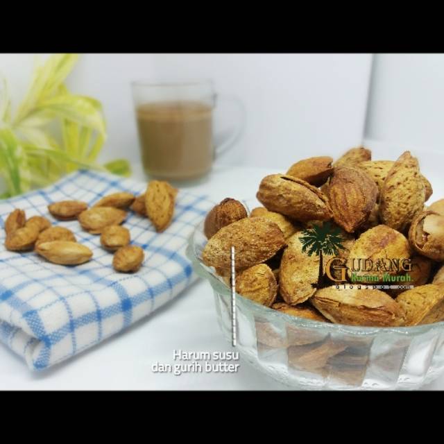 

Roasted Almond @500gr | Kacang Almond Panggang