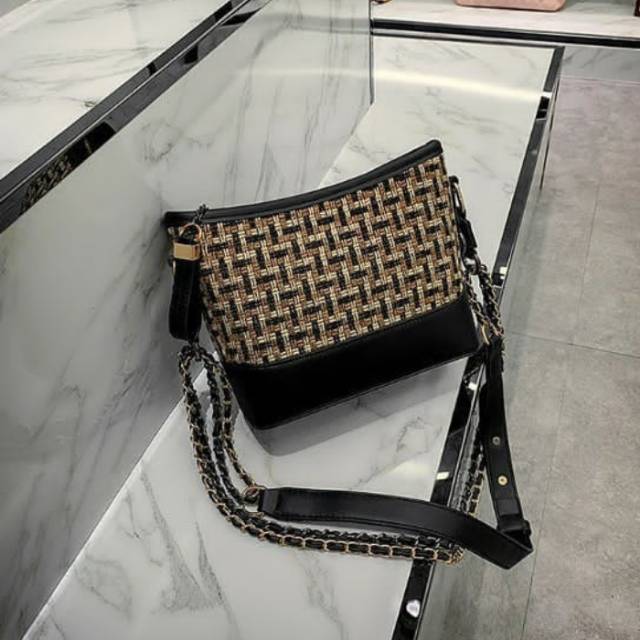 chanel tweed gabrielle bag