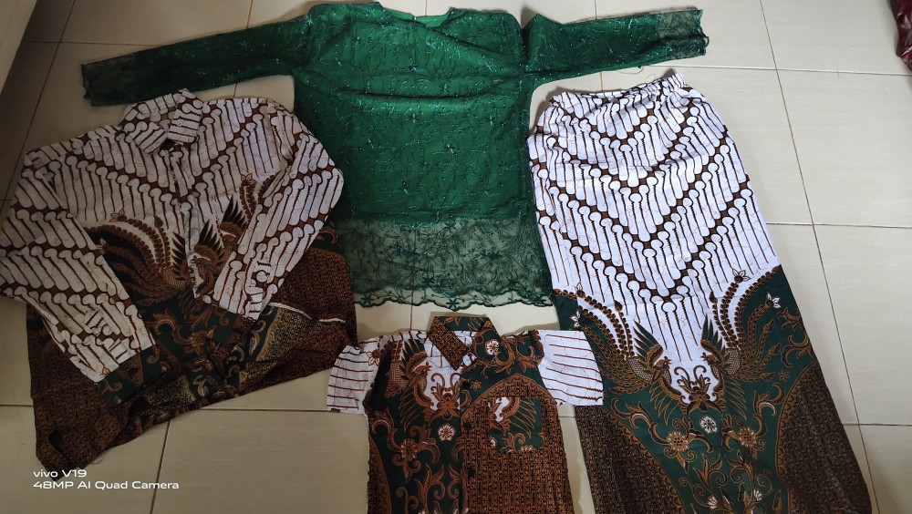 Couple Batik Parang Putih Bruklat Terbaru Lumbung Batik