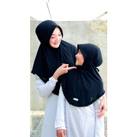 Naira Bergo Alya hijab by naja