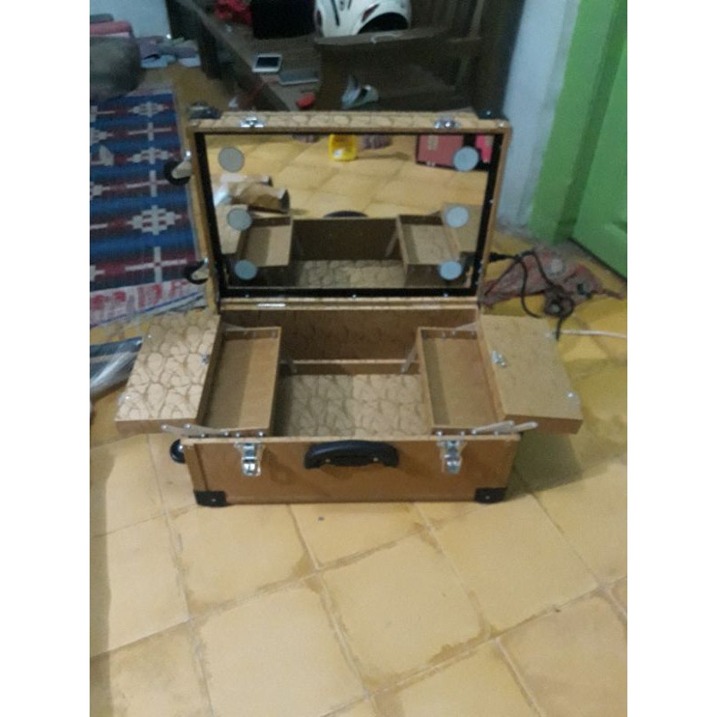 KOPER MAKE UP / BEAUTYCASE 53 FM