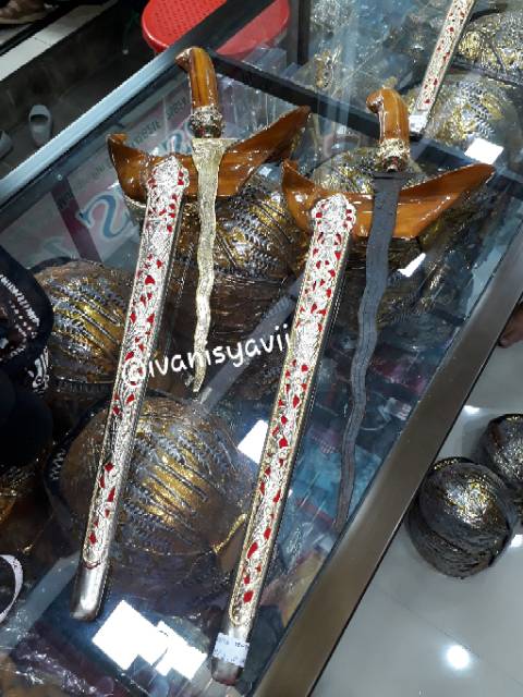 Keris Pengantin / Aksesoris Pengantin