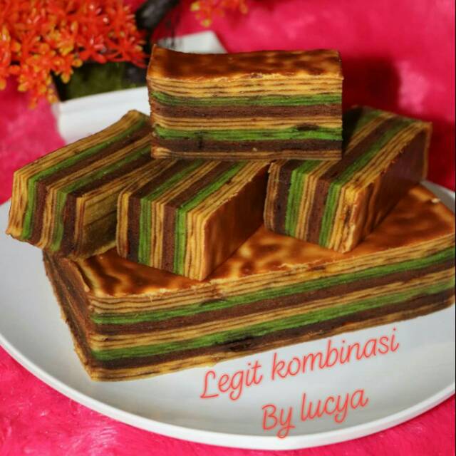 

Lapis legit kombinasi