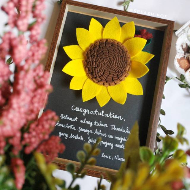 

Sunflower Scrapframe