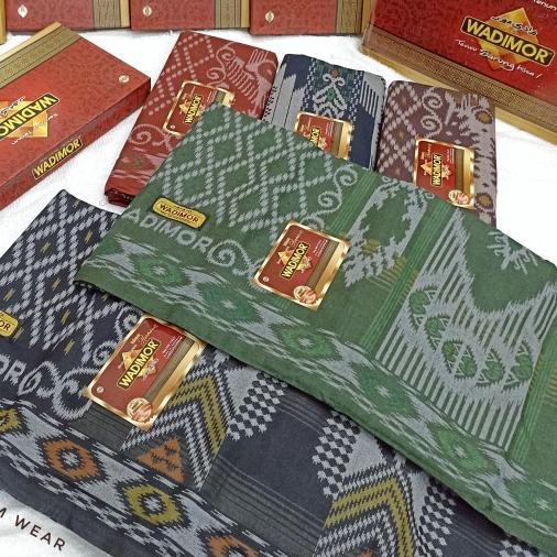 ☁ Sarung Wadimor - Bali Moon - Merah Bata ✽