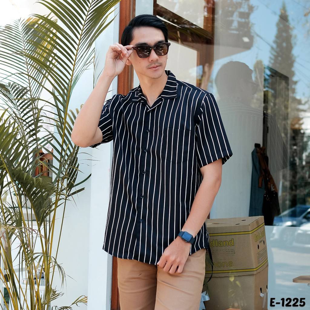 Kemeja Pria lengan pendek stripe