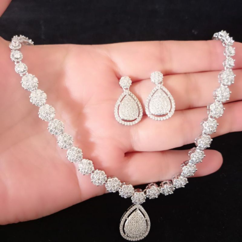 GabrielleJewelry - Set Perhiasan Replika Berlian Eropa Swarovski Lapis Emas TIDAK HITAM DIJAMIN Perh