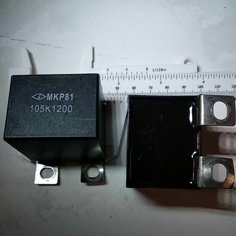 kapasitor 105 1200v