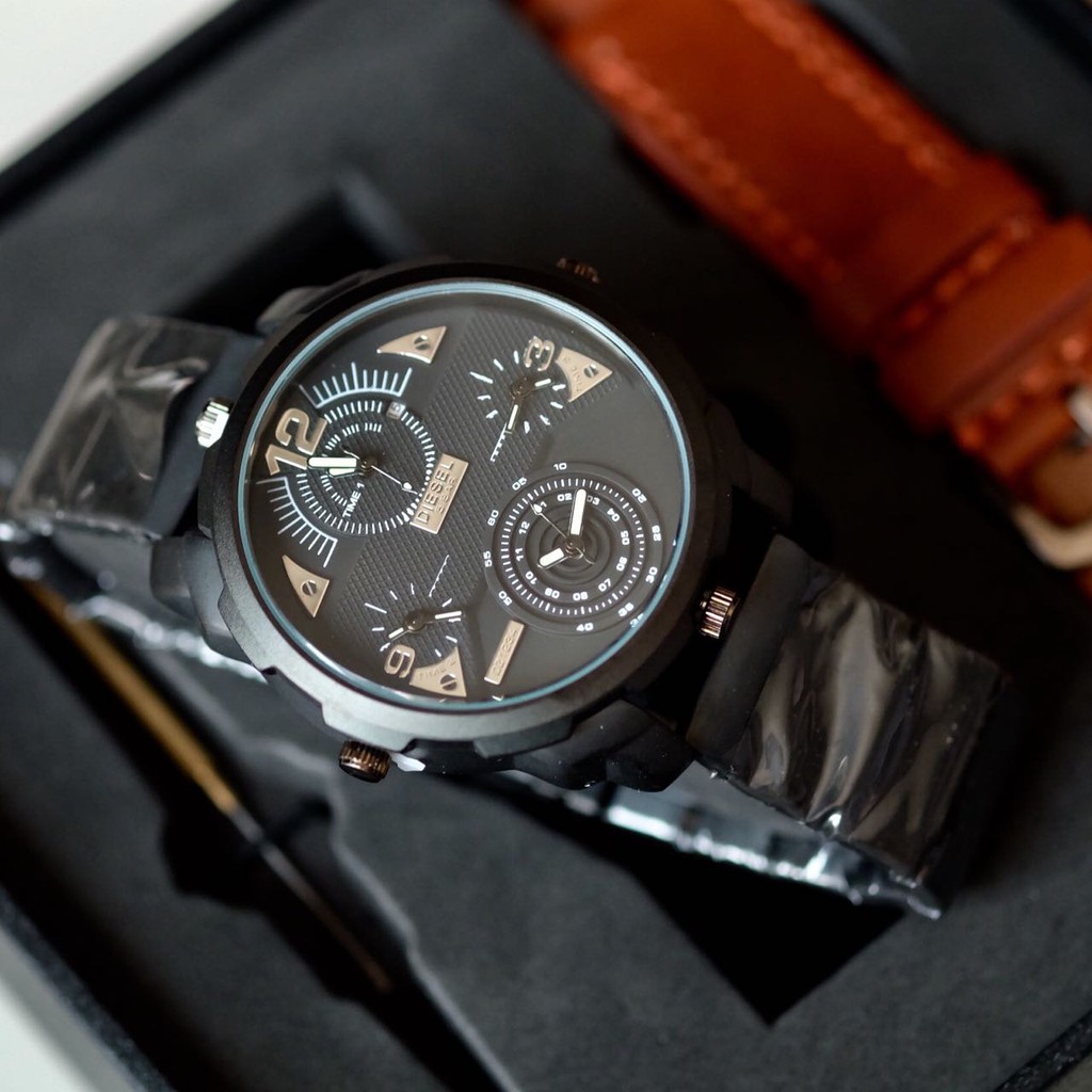 Jam Tangan Pria Diesel 4 Time Tanggal Tali Rantai Set