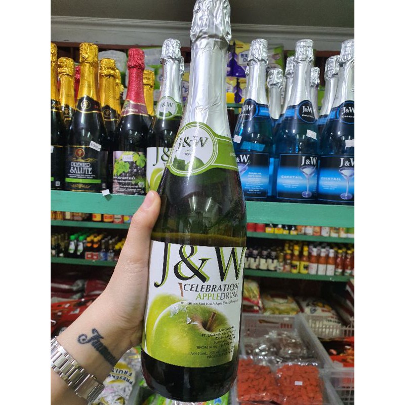 

j&w celebration apple drink