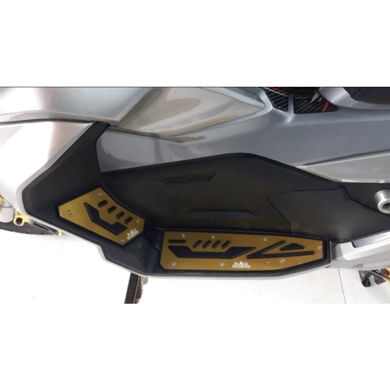 Bordes Adv Karpet Pijakan kaki Honda Adv Full Cnc Merk CR7 Black Diamond Original