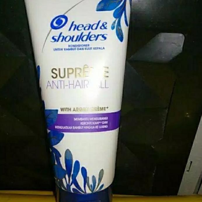 Kualitas Terjamin Head and Shoulders Supreme Moisture/Anti Hair Fall Conditioner 135ml ',''