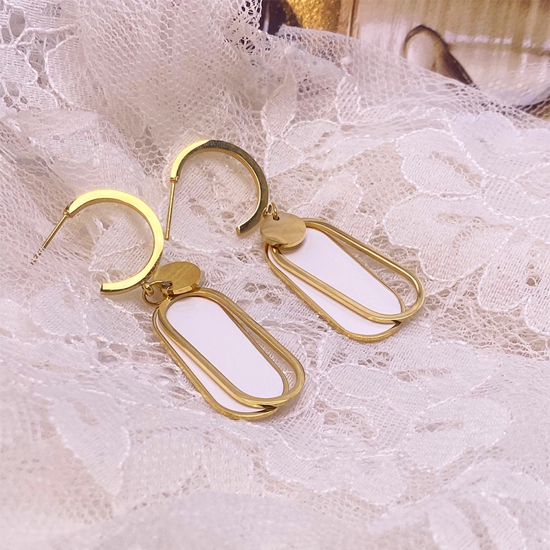 Anting gantung liontin oval ganda putih titanium anti karat korea fashion