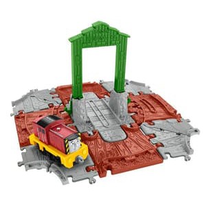TRACK THOMAS ADVENTURES SALTY AT THE DOCKS