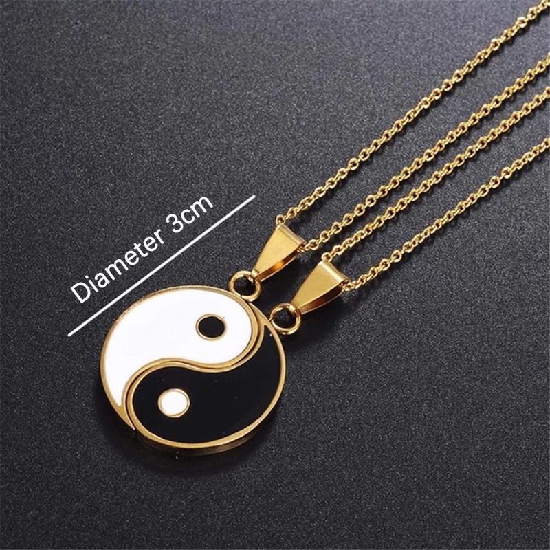 2pcs / Set Kalung Rantai Klavikula Hias Liontin Puzzle Tai Chi Gaya Elegan Untuk Pria Dan Wanita