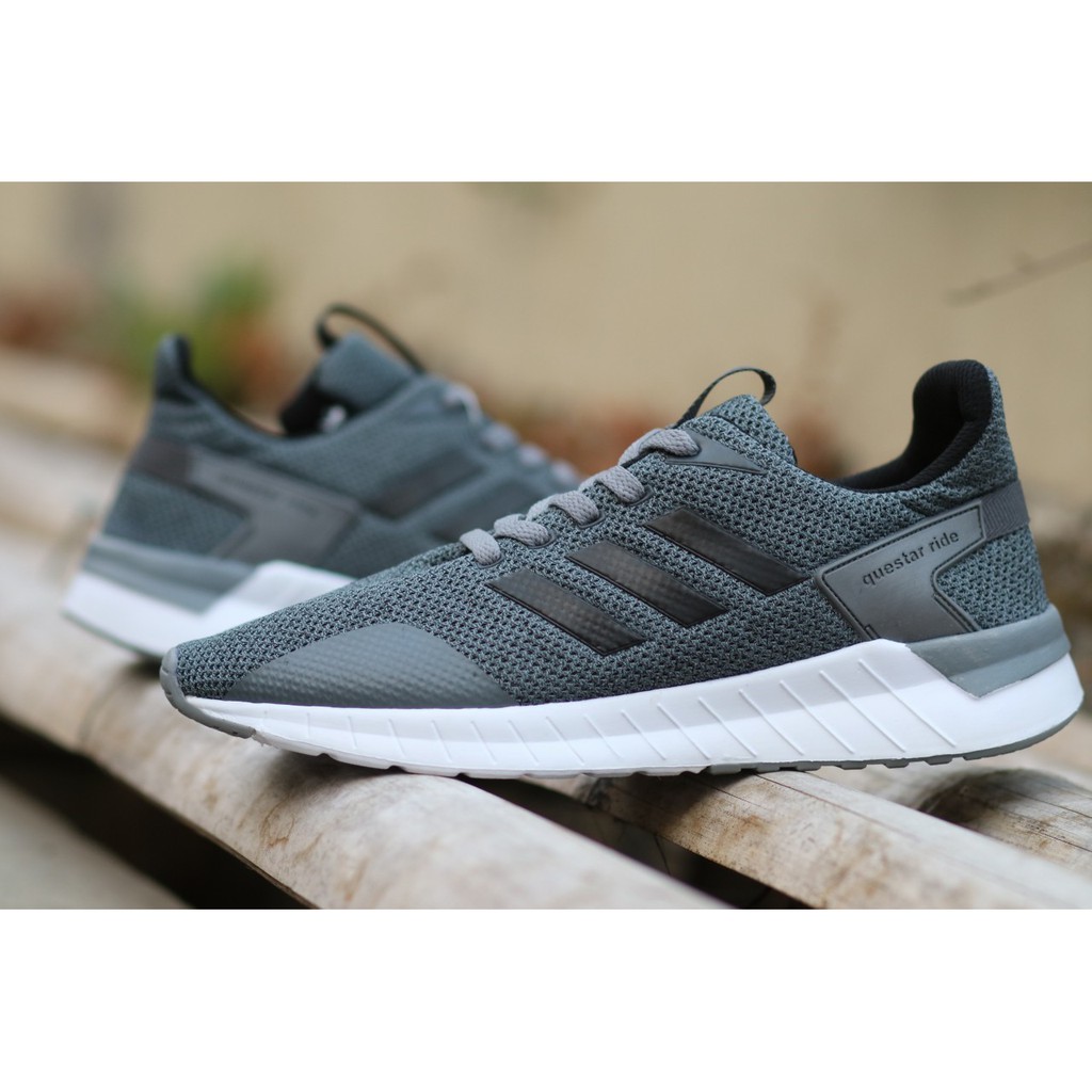 SEPATU ADIDAS QUESTAR RIDE GREY OLAHRAGA LARI RUNNING SPORT SNEAKERS CASUAL SEKOLAH KETS JOGGING AD