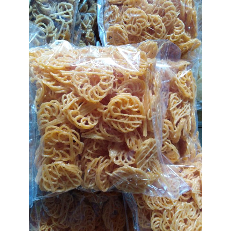 

krupuk mawar rasa bawang