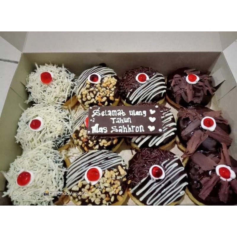 

DONAT PREMIUM FULL COKLAT