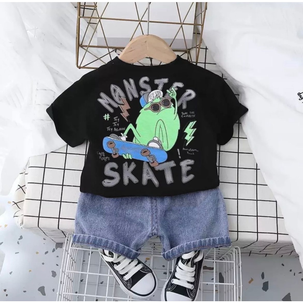 SETELAN KAOS ANAK MOTIF MONSTER SKATE DENIM - FASHION BAJU UNTUK ANAK LAKILAKI DAN PEREMPUAN - KAOS ANAK UMUR 6-10BLN 1-5THN - PAKAIAN ANAK TERKINI BAHAN COMBED CELANA DENIM - SANGAT COCOK SEKALI UNTUK ANAK-ANAK MOMS - GAMBAR KEREN DAN BAGUS DIBAJU SIANAK