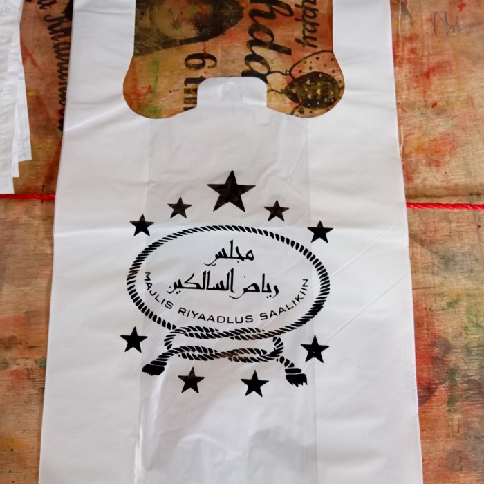 

Ginger Plastik Kresek plus sablon custom ukuran 28x48 isi 100pcs - Putih