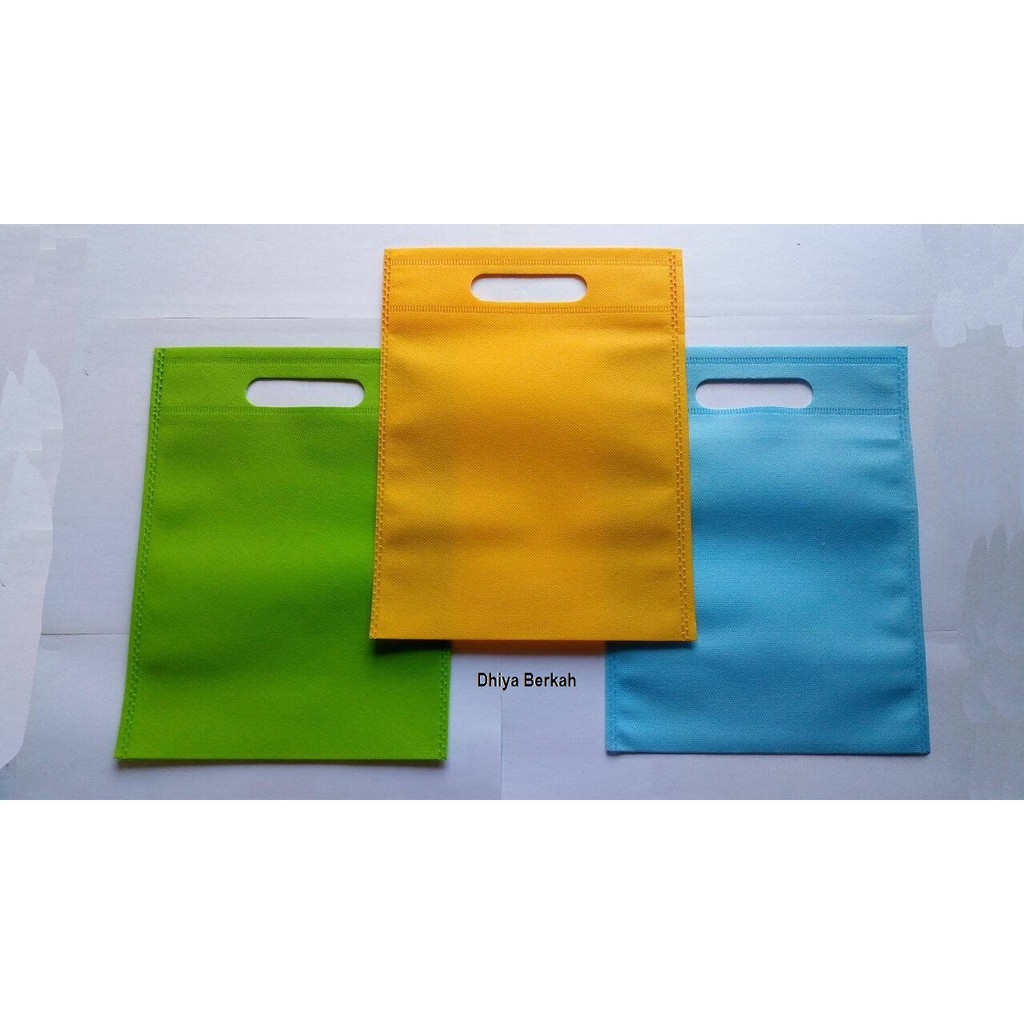 

[ 20 x 26 ] Goodie Bag / Spunbond / Tas Oval